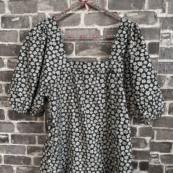 NWT Billabong flirty mood floral black white puff sleeve mini dress - Picture 14 of 16